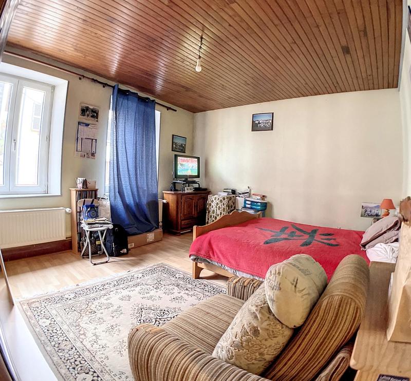 Maison - 221 m² - 8 pièces
