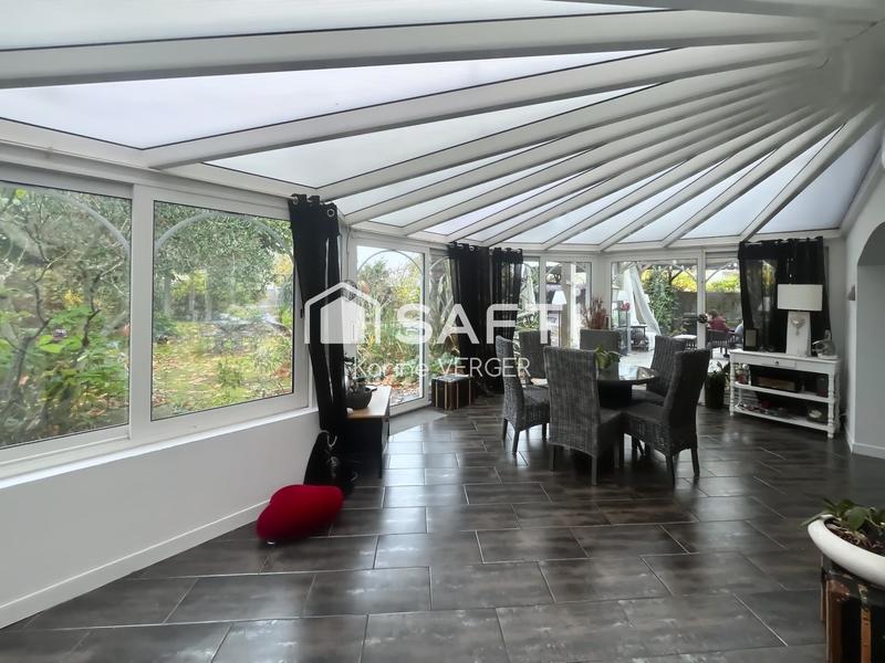 Maison - 180 m² - 8 pièces