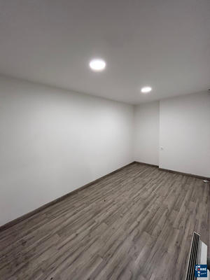 Local commercial - 595 m²