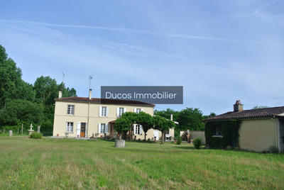 Maison - 169 m² - 7 pièces