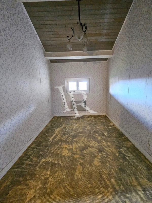 Maison - 145 m² - 5 pièces