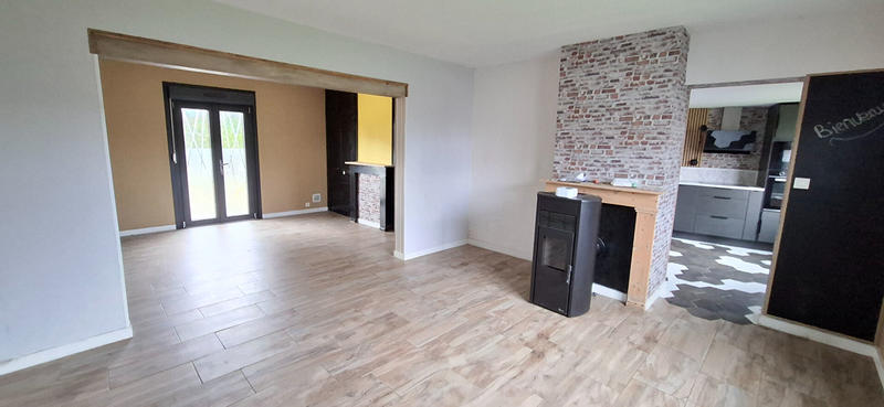 Maison - 140 m² - 9 pièces
