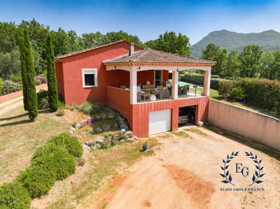 Maison - 184 m² - 7 pièces