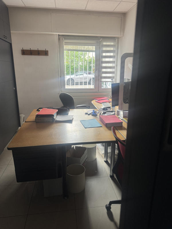 Local commercial - 238 m²