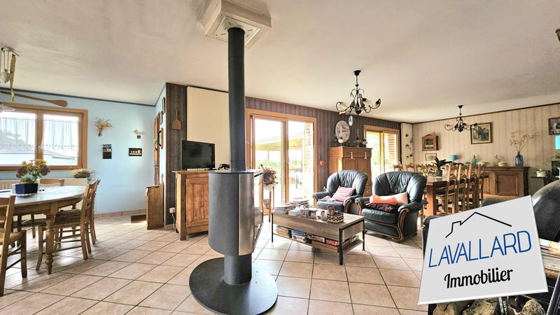 Maison - 147 m² - 6 pièces