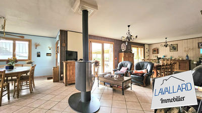 Maison - 147 m² - 6 pièces