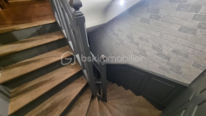 Corps de ferme - 175 m² - 11 pièces