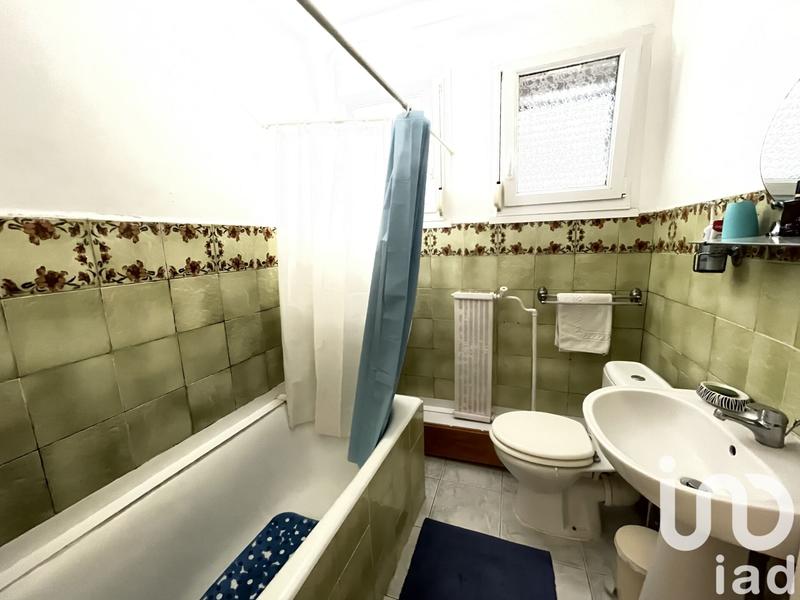 Maison - 99 m² - 5 pièces