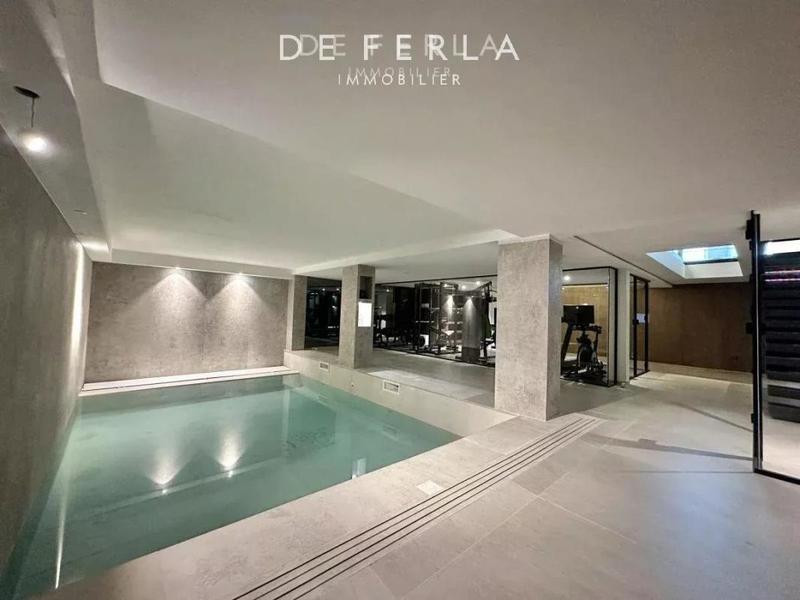 Villa - 560 m² - 8 pièces