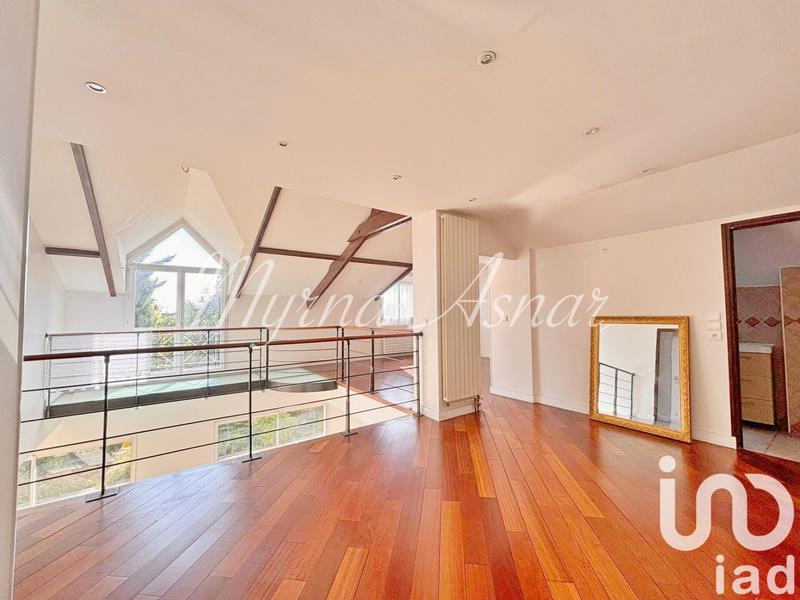 Maison - 295 m² - 8 pièces