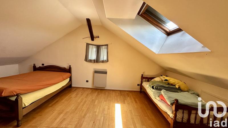 Maison - 210 m² - 8 pièces