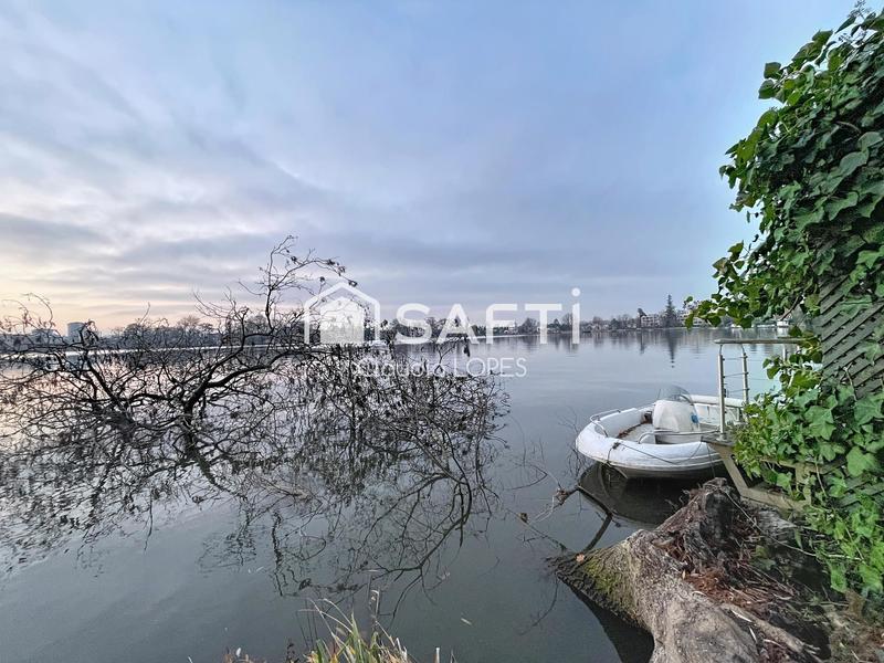 Maison - 242 m² - 10 pièces