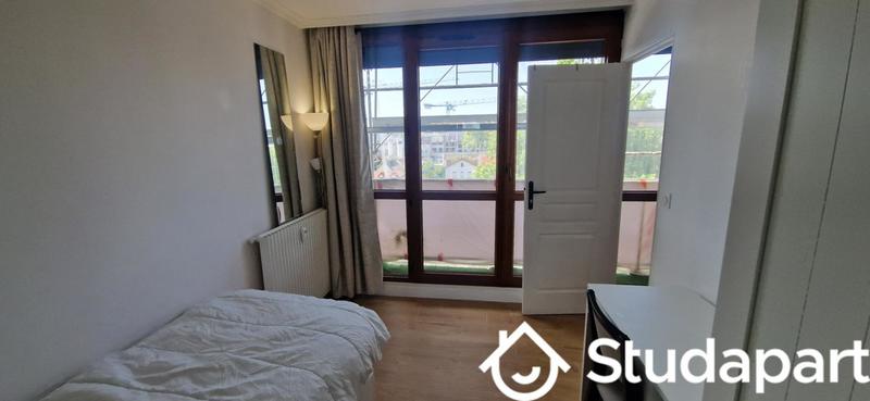 Chambre - 9 m² - 1 pièce