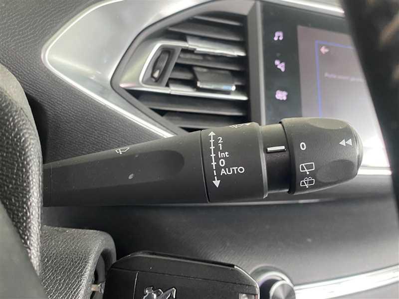 Peugeot 308 Affaire 1.5 BlueHDI 100ch Premium Pack Bvm6