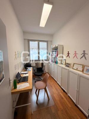 Bureau - 162 m² - 1 pièce