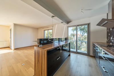 Appartement - 95 m² - 4 pièces