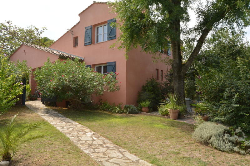 Villa - 145 m² - 6 pièces