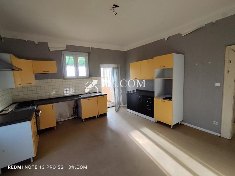 Maison - 229 m² - 10 pièces