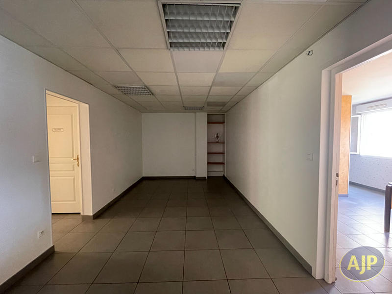 Appartement - 87 m² - 3 pièces