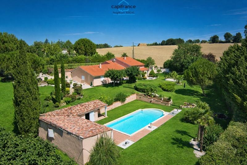 Propriété - 170 m² - 6 pièces