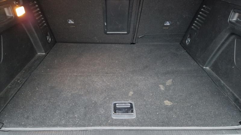 Peugeot 3008 Hybrid 225 E-Eat8 Allure Business