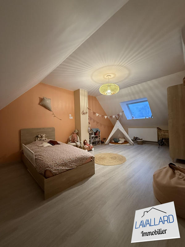 Maison - 120 m² - 5 pièces