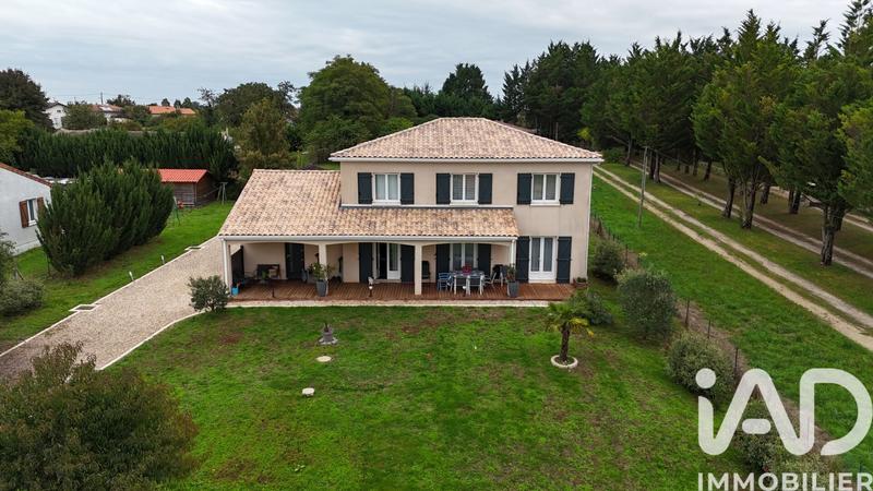 Maison - 161 m² - 6 pièces