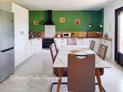 Maison - 199 m² - 9 pièces