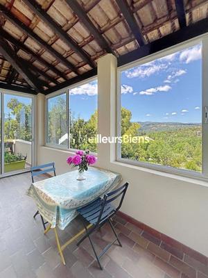 Maison - 145 m² - 7 pièces