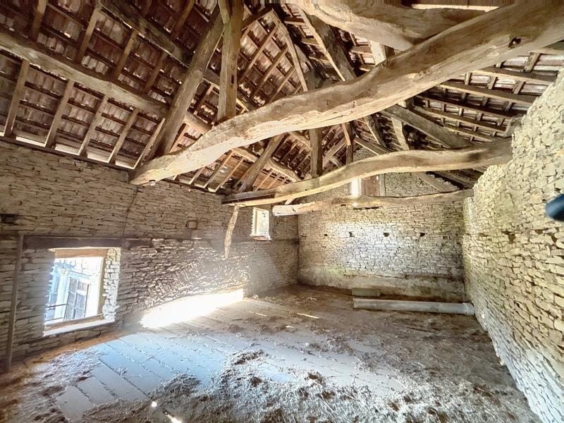 Maison - 290 m² - 1 pièce