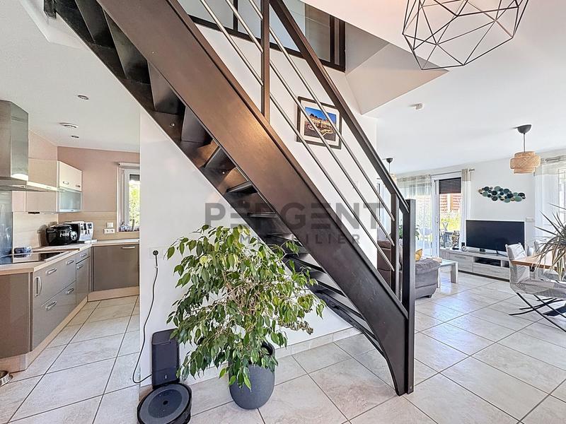 Maison contemporaine - 110 m² - 5 pièces