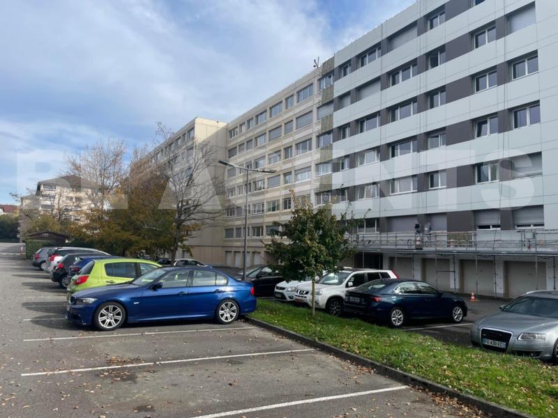 Appartement - 92 m² - 4 pièces