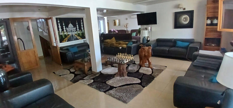 Maison - 350 m² - 14 pièces