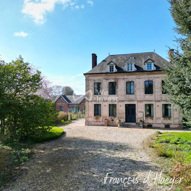 Maison - 310 m² - 9 pièces