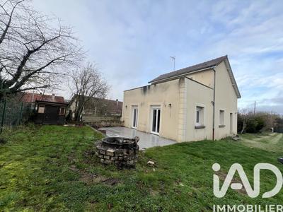 Maison - 97 m² - 5 pièces