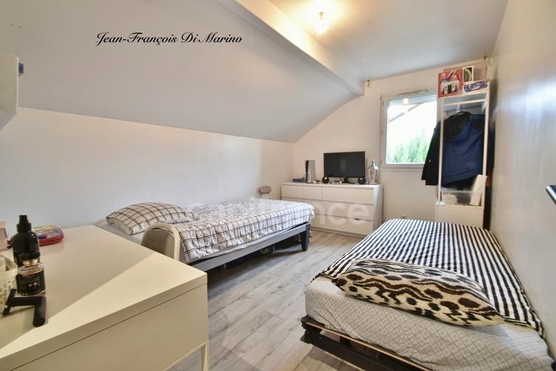 Maison - 112 m² - 4 pièces