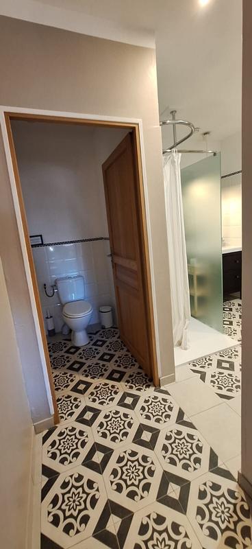 Maison - 428 m² - 20 pièces