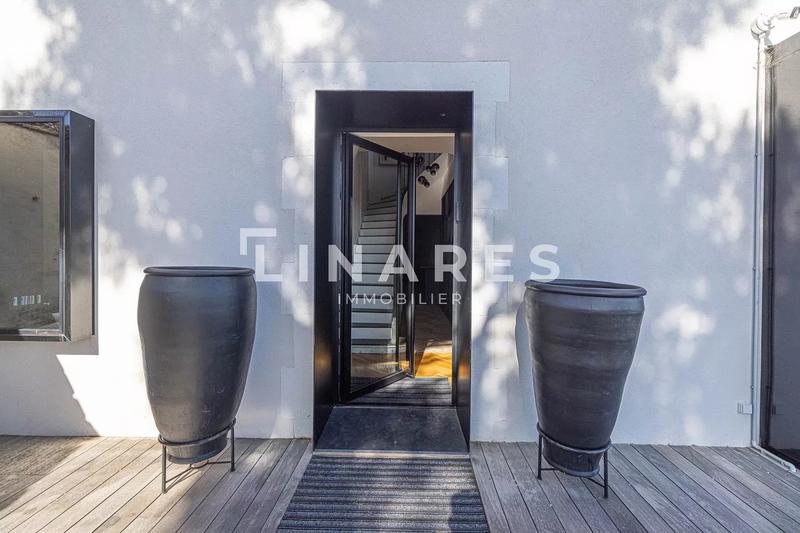 Villa - 250 m² - 5 pièces