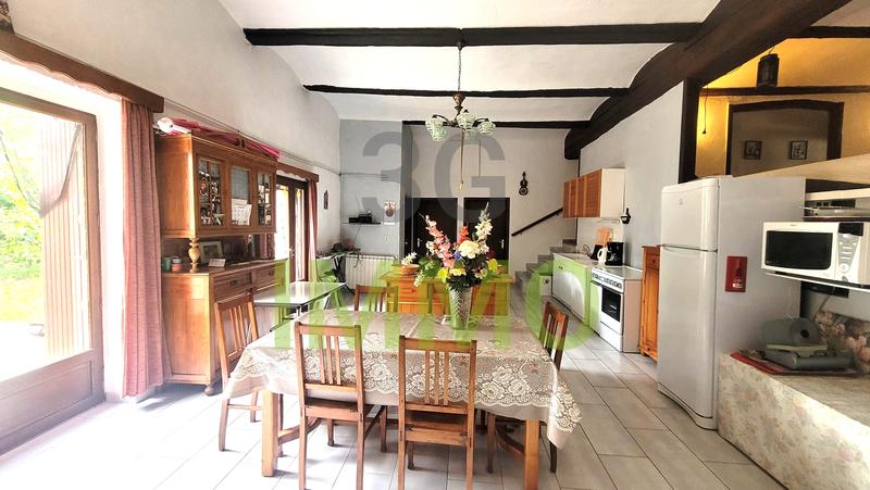 Maison de village - 288 m² - 12 pièces