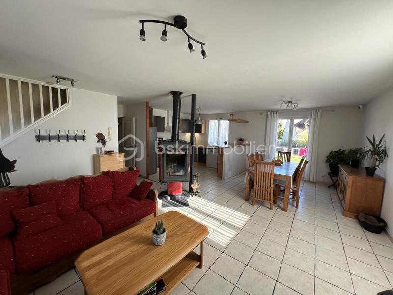 Maison - 140 m² - 8 pièces