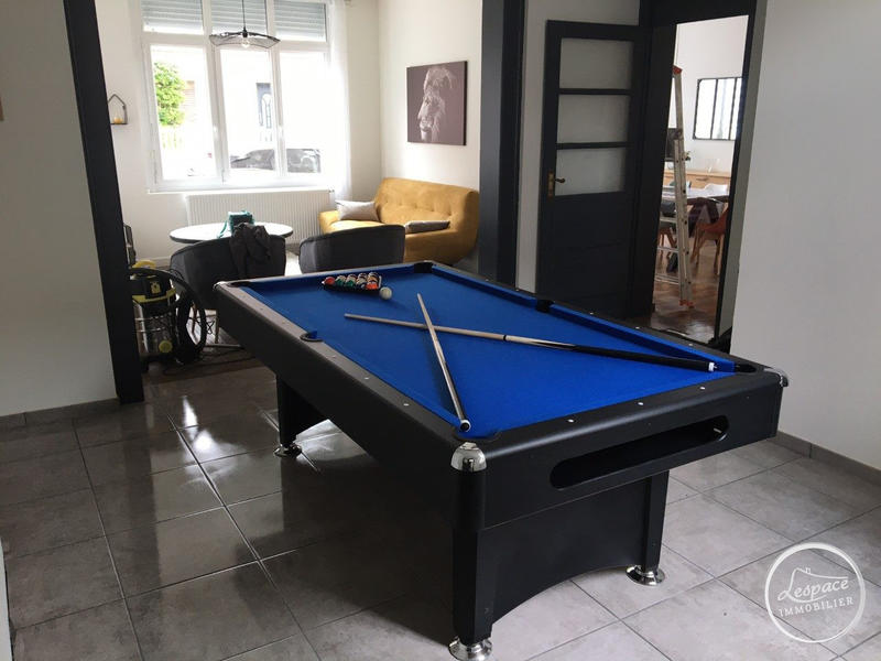 Maison - 200 m² - 8 pièces