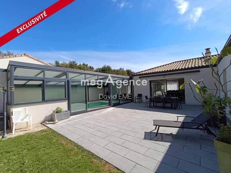 Maison traditionnelle - 145 m² - 7 pièces