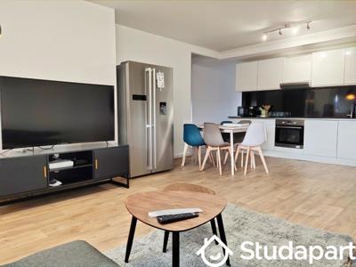 Chambre - 14 m² - 1 pièce