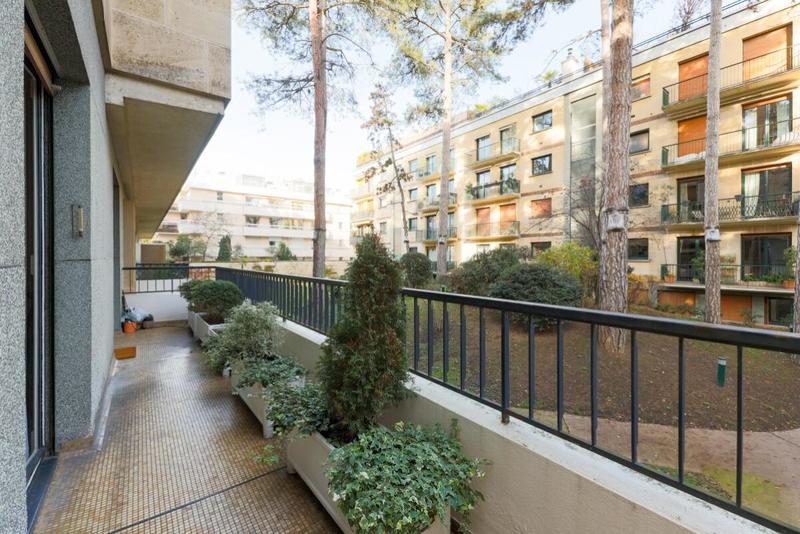 Appartement - 181 m² - 7 pièces