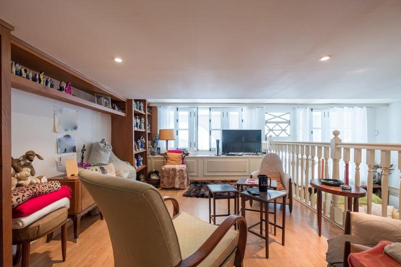 Appartement ancien - 122 m² - 4 pièces