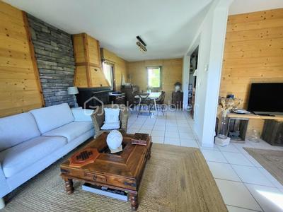 Maison - 95 m² - 5 pièces