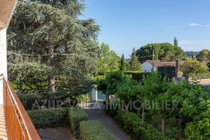 Maison - 220 m² - 10 pièces