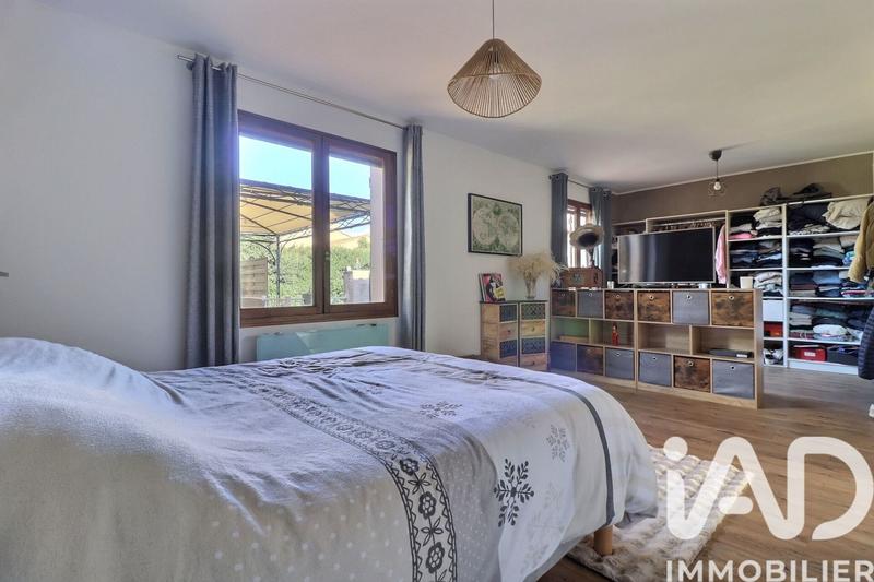 Maison - 287 m² - 8 pièces