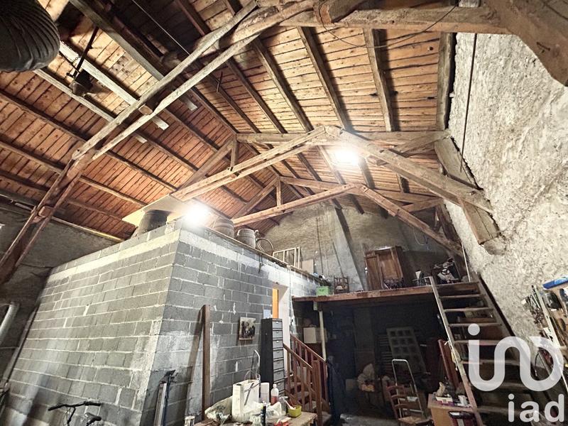 Maison - 186 m² - 8 pièces