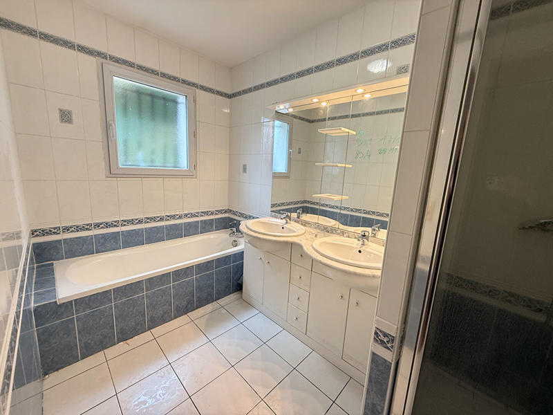 Maison - 103 m² - 4 pièces